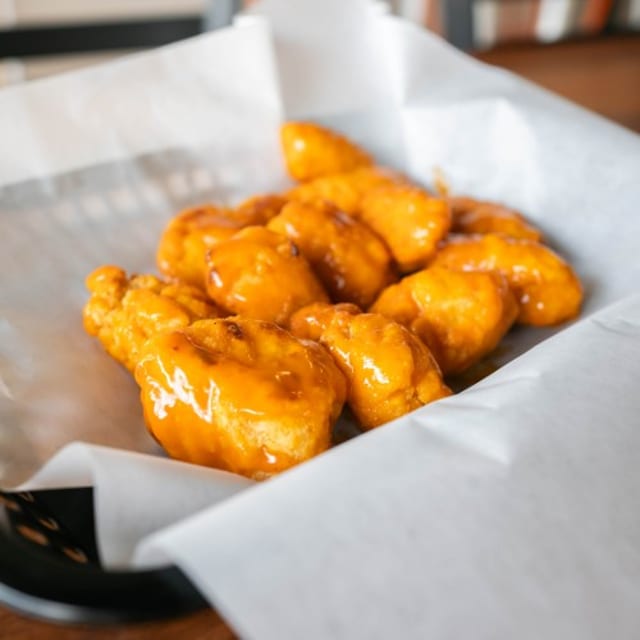 12 Piece Boneless.